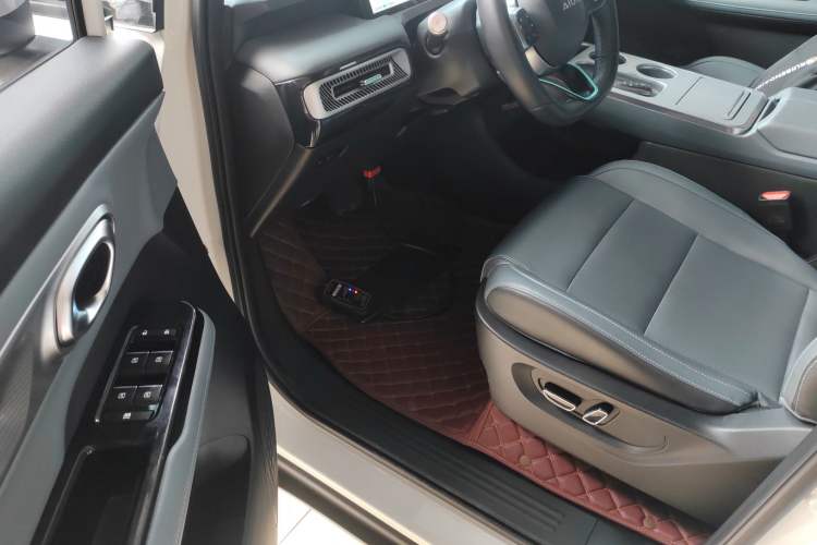 Used AION Y 2022 Plus 70 Smart Edition
