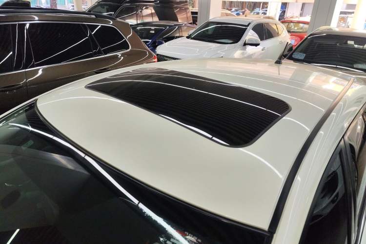 Used Nissan Tiida 2016 1.6L CVT Cool Dynamic Edition
