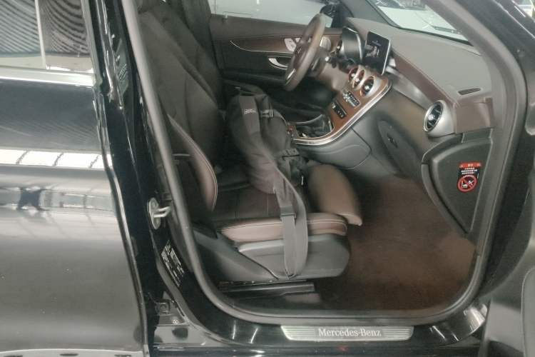 Used Mercedes-Benz GLC 2022 GLC 300 L 4MATIC Dynamic Model
