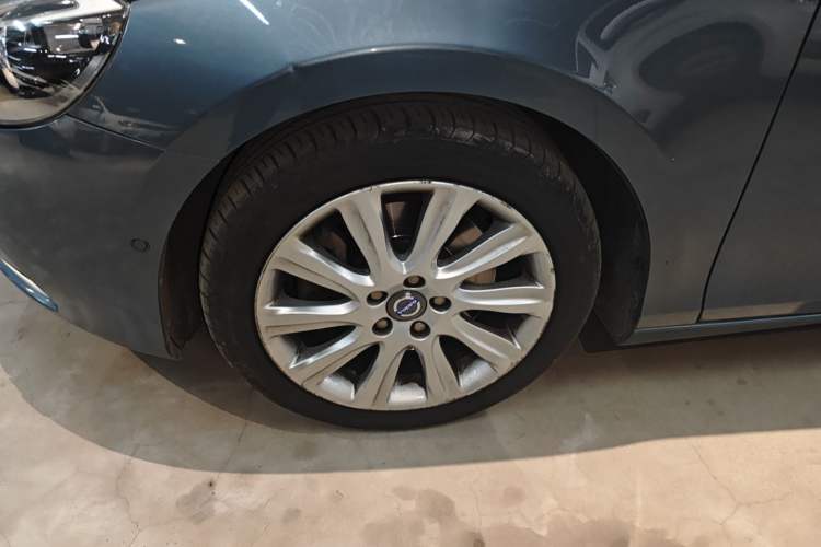 Used Volvo V40 2014 2.0T Zhiya Edition