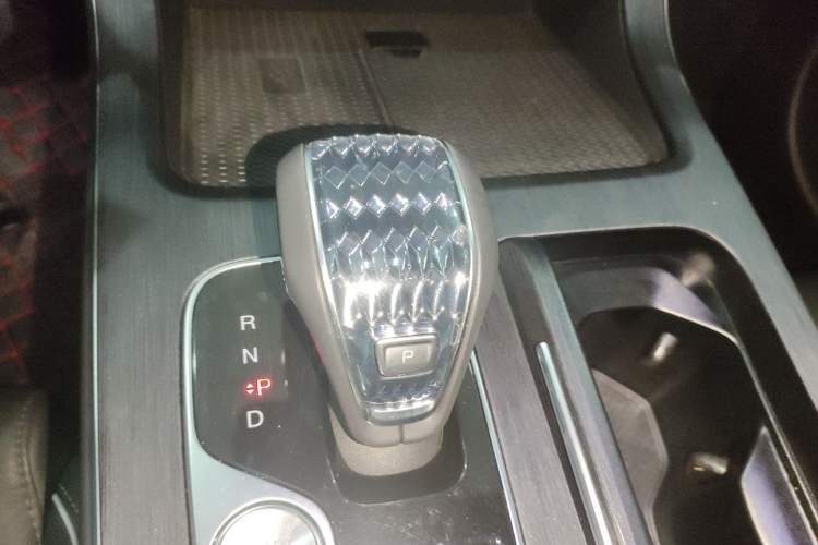 Used GAC Trumpchi GS8 2022 Linghang Series 2.0 TGDI Two-Wheel-Drive Luxury Smart Connectivity Version (7 Seats)
