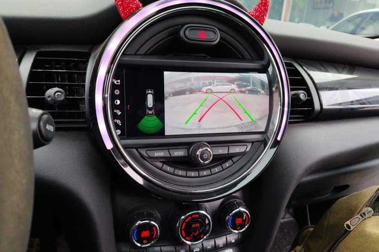 Used  MINI 2019 1.5T COOPER Artist
