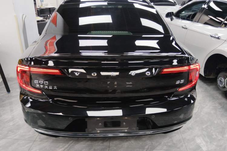 Used Volvo S90 2022 B5 Zhiyuan Luxury Edition