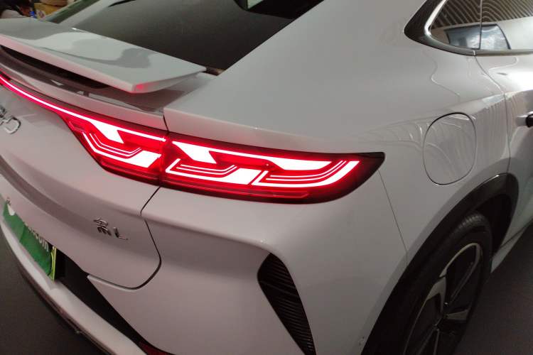 Used BYD Song L EV 2025 662 km Advanced Intelligent Driving Version
