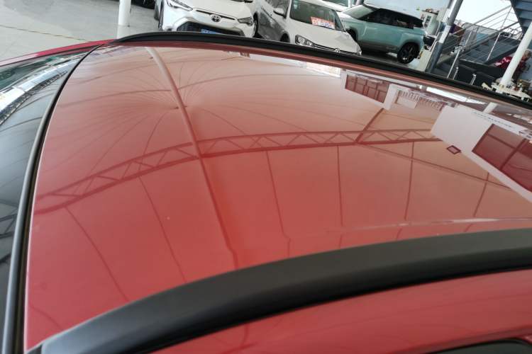 Used Suzuki S-Cross 2015 1.6L CVT Two-Wheel Drive Entry-Level Trim
