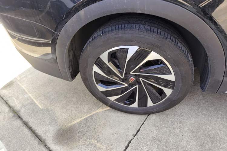 Used Hongqi HS7 PHEV 2024 2.0T PHEV Four-Wheel Drive Flagship Edition 6 Seats
