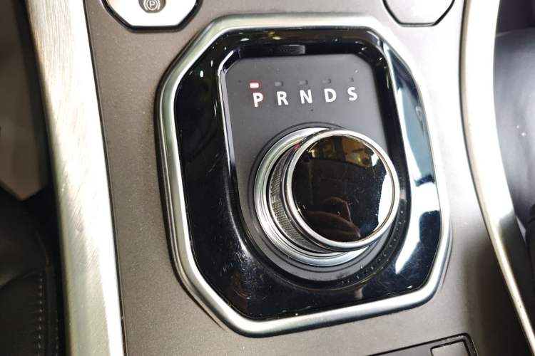 Used Land Rover Range Rover Evoque 2015 2.0T Five-Door Zhiyao Edition
