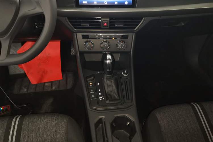 Used Volkswagen Lavida 2019 1.5L Automatic Fashion Edition China VI