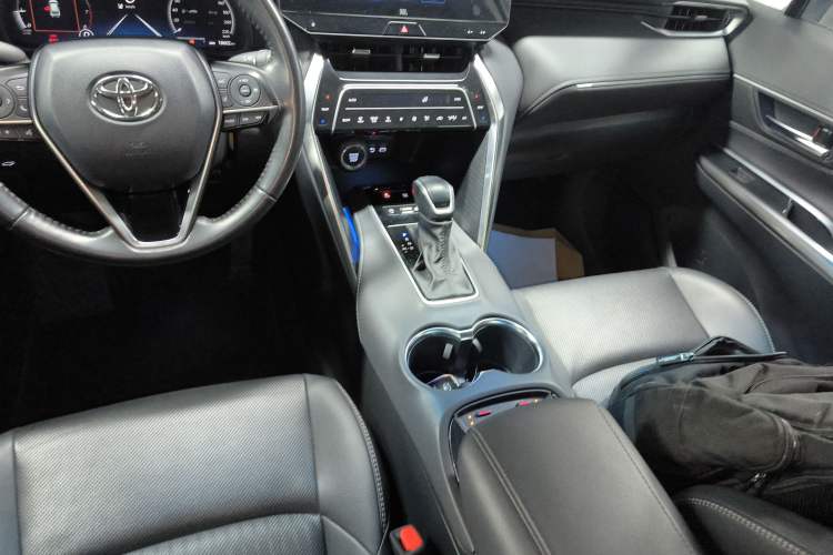 Used Toyota Venza 2023 2.0L CVT Two-Wheel Drive Prestige Version