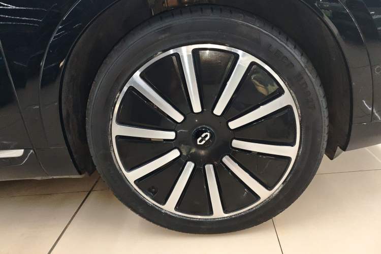 Used Hima AITO M9 2024 All-Electric Ultra Version 100 kWh 6-Seater Model