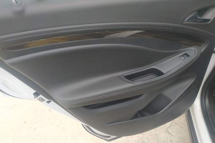 Used Buick Envision 2019 20T Two-Wheel Drive Elite Version China V Standard
