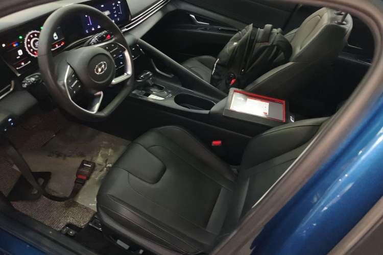 Used Hyundai Elantra 2021 1.5L CVT LUX Prestige Edition