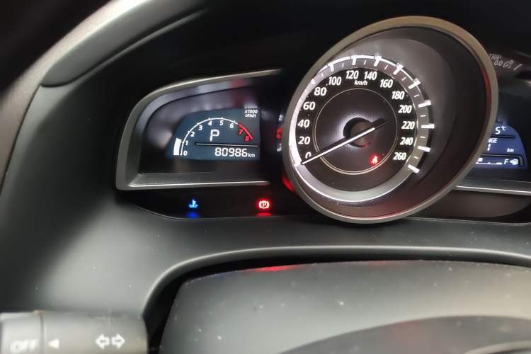 Used Mazda CX-4 2016 2.0L Automatic 2WD Blue Sky Luxury Edition