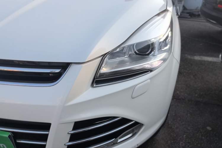 Used Ford Kuga 2013 2.0L GTDi Four-Wheel-Drive Sport Model
