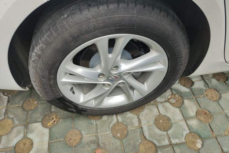 TDK.VehicleDetails.img