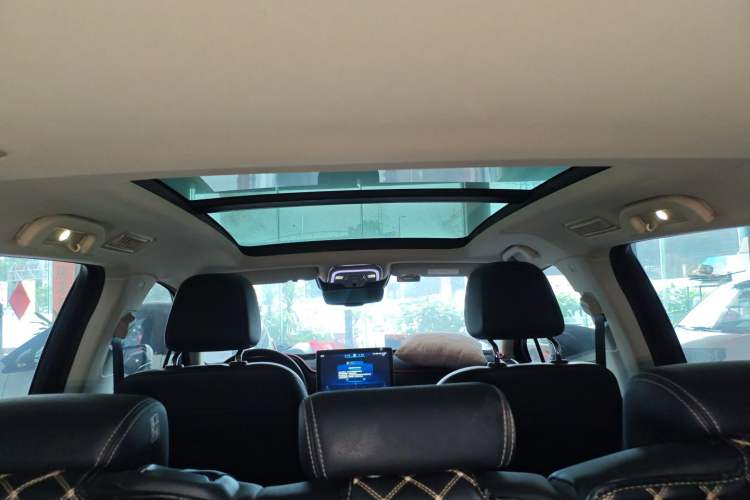 Used BYD Tang 2018 2.0T Automatic Smart Connect Prestige 7-Seater China V Standard
