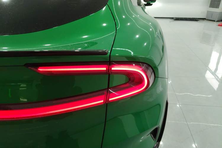 Used  YU7 2025 Ultra-Long Range High-Performance All-Wheel-Drive Max Edition
