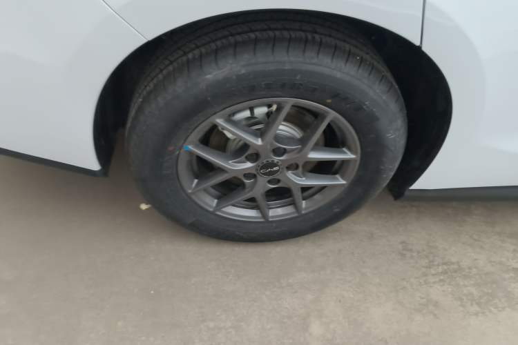 Used BYD Seal 06 New Energy 2025 DM-i Smart Drive 80KM Luxury Model
