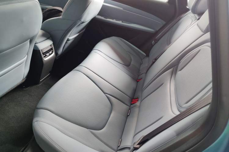 Used XPeng MONA M03 2024 620 with Ultra-Long Range
