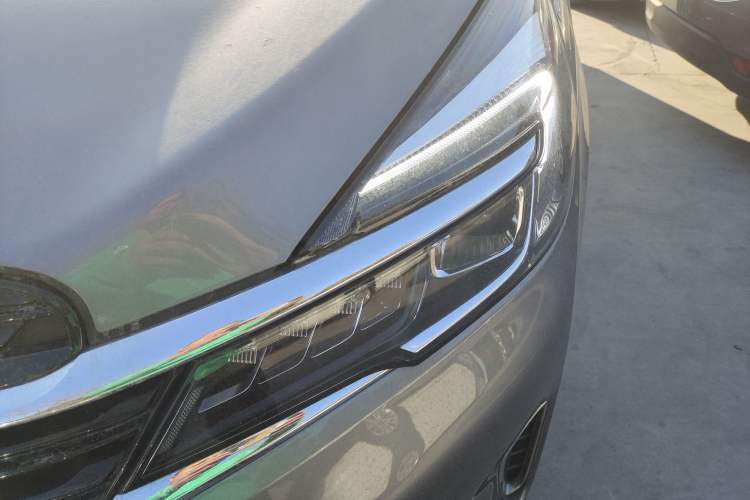 Used Buick GL8 2021 Land Cruiser Executive Class 652T Smart Luxury Model