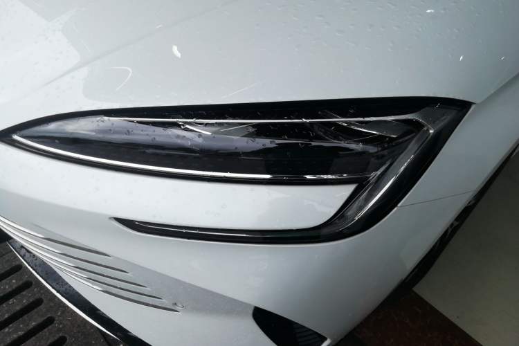 Used BYD Seal 2023 DM-i 1.5L 121km Prestige Model
