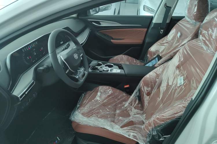 Used Changan Eado 2025 PLUS 1.4T Dual-Clutch High-Energy Version
