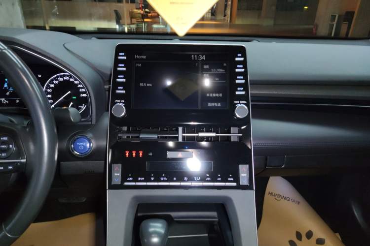 Used Toyota Avalon 2019 Dual-Engine 2.5L Luxury Edition China VI Standard
