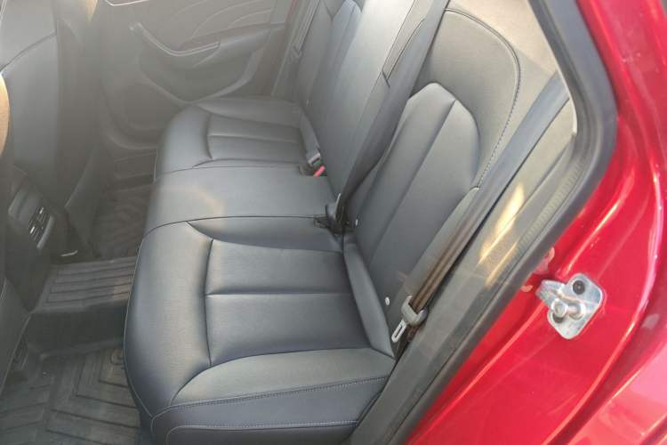 Used Roewe i6 New Energy 2017 45T Hybrid Connect & Smart Enjoyment Edition
