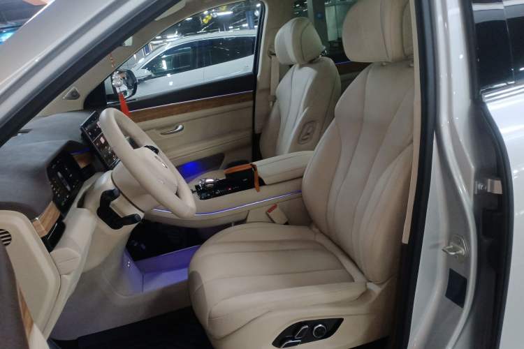 Used Hima AITO M7 2024 1.5T Intelligent Driving 4WD Max Edition 5 Seats
