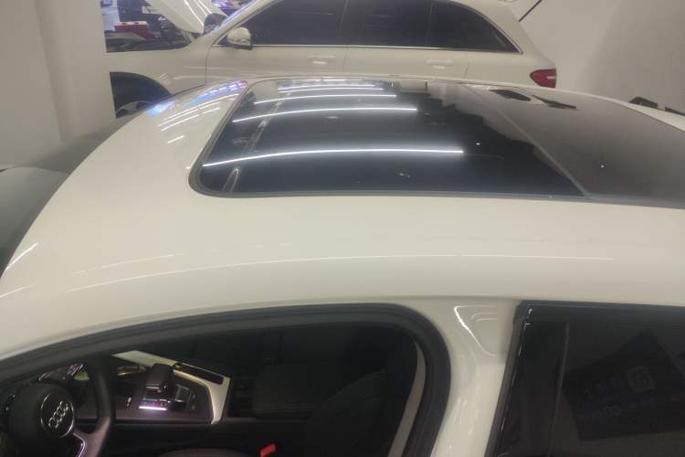 Used Audi A4L 2022 40 TFSI Luxury Dynamic Model
