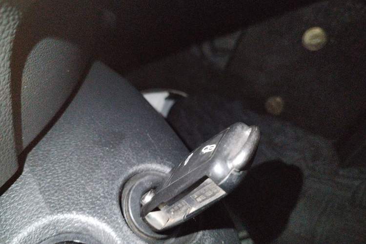 Used Volkswagen Santana 2016 1.6L Manual Fashion Edition
