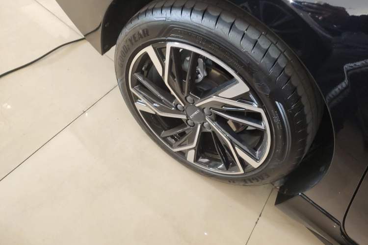 Used Lynk & Co 03 2025 1.5TD DCT Champion Edition Pro
