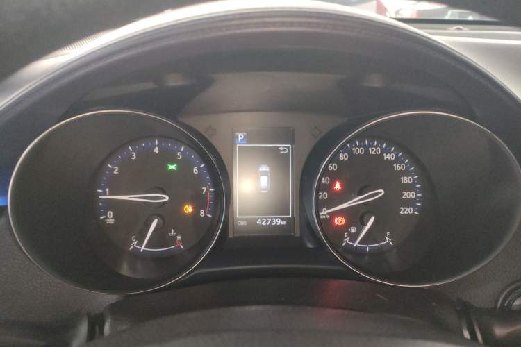 Used Toyota IZOA 2020 2.0L Enjoy Edition
