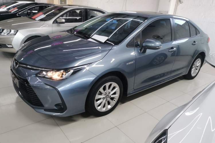 Used Toyota Corolla 2021 Dual-Motor 1.8L E-CVT Elite Edition
