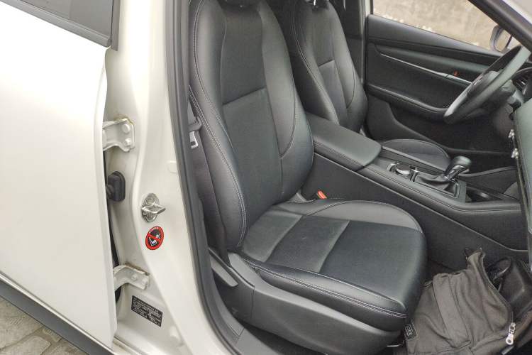 Used Mazda Mazda 3 Axela 2022 2.0L Automatic Zhiqing Edition