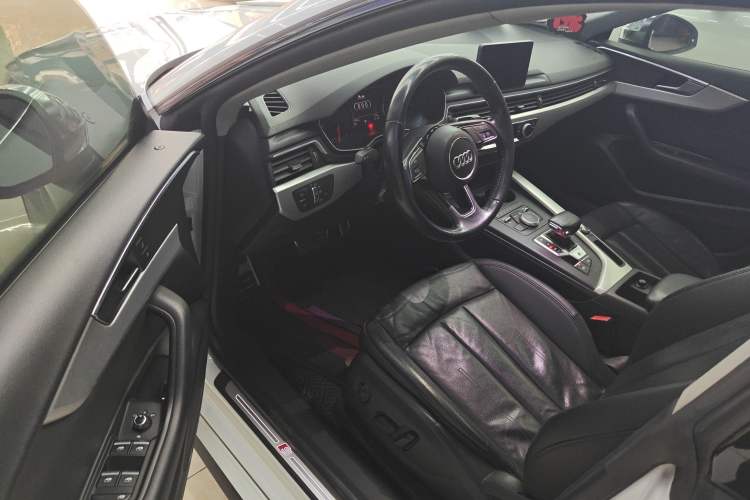 Used Audi A5 2017 Sportback 40 TFSI Fashion Model
