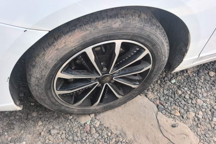Used Roewe i5 2020 1.5L Manual 4G Connect Leehao Flagship Edition
