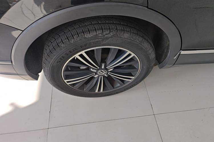 Used Volkswagen Tiguan L 2021 330TSI Automatic Two-Wheel Drive Comfort Edition