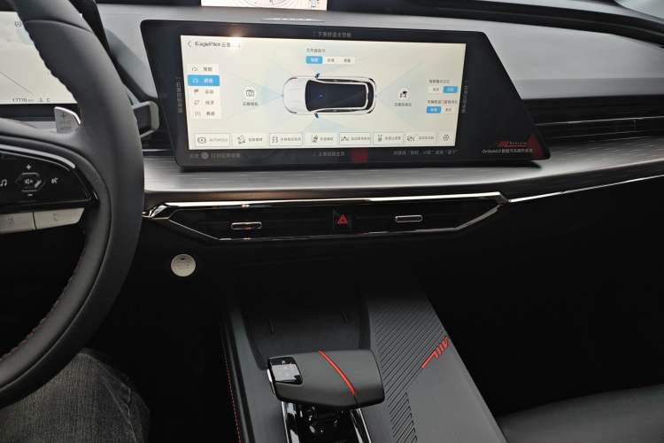 Used Oshan Z6 2022 Blue Whale 1.5T DCT Smart Edition
