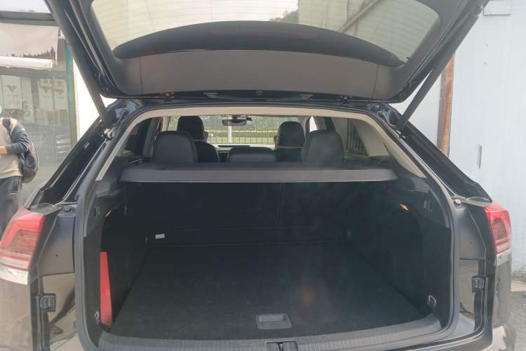 Used Volkswagen Teramont X 2020 330TSI Two-Wheel-Drive Prestige Luxury Edition
