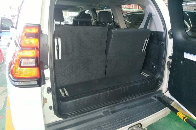 Used Toyota Prado 2019 3.5L Automatic TX-L Deluxe Edition with Rear-Mounted Spare Tire
