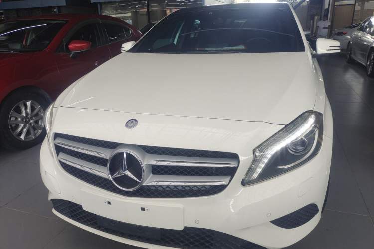 Used Mercedes-Benz A-Class 2015 A 200 Fashion Model
