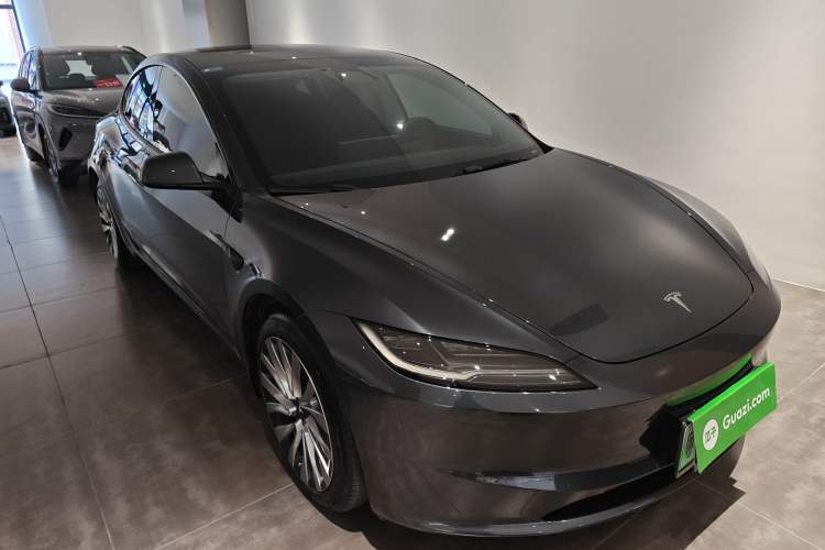Used Tesla Model 3 2023 Long-Range All-Wheel-Drive Version