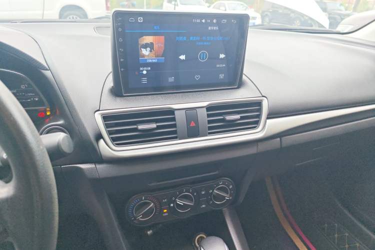 Used Mazda Mazda 3 Axela 2017 Sedan 1.5L Automatic Comfort Model Emission Standard China V
