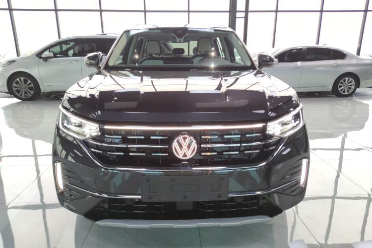 Used Volkswagen Tayron GTE Plug-in Hybrid 2023 280TSI Luxury Plus Advanced Edition
