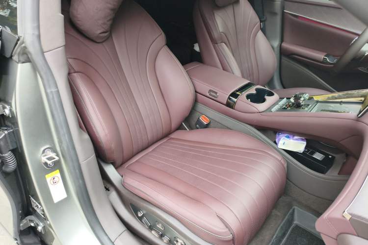 Used Denza Z9GT 2024 1100 Four-Wheel Drive Ultra Version
