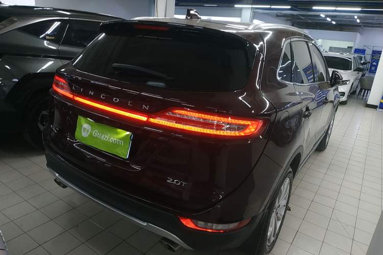 Used Lincoln MKC 2017 2.0T Two-Wheel-Drive Luxury Edition