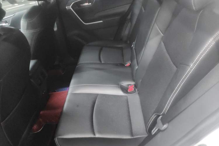 Used Toyota RAV4 2020 2.0L CVT 4x4 Trend Edition
