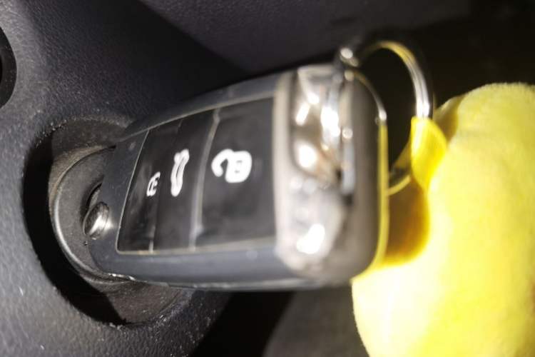 Used Volkswagen Golf 2015 1.4TSI Manual R-Line