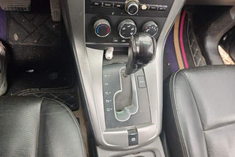 Used Chevrolet Captiva 2014 2.4L Two-Wheel Drive Urban Version 7 Seats
